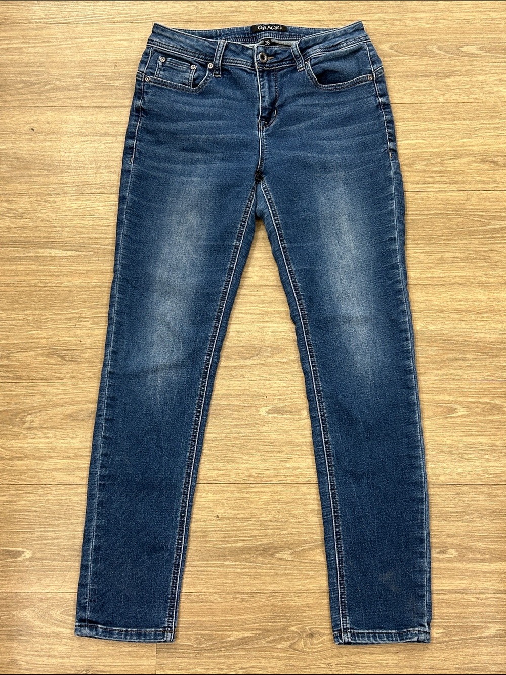 Grace in LA Skinny Jeans - Picture 8 of 8
